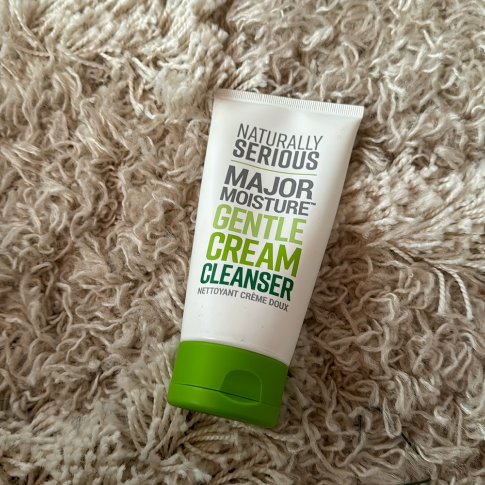 New Naturally Serious Major Moisture Gentle Cream Cleanser